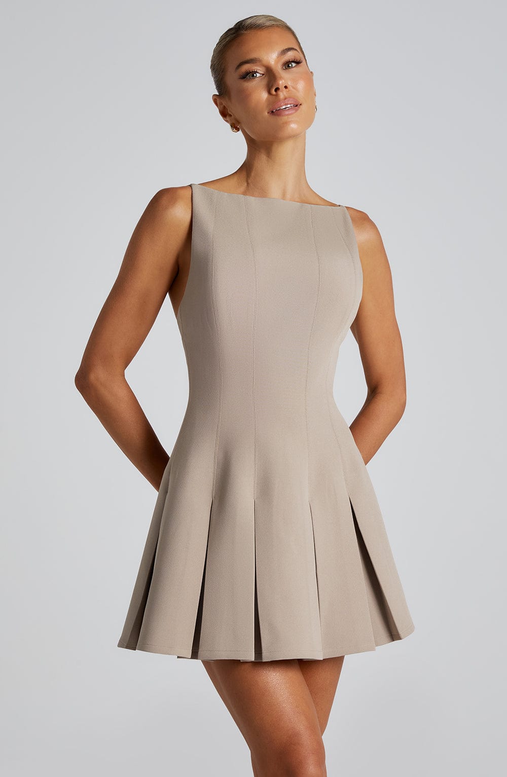 Lyra | Women's Sleeveless Flared Hem Elegant Basic Mini Dress