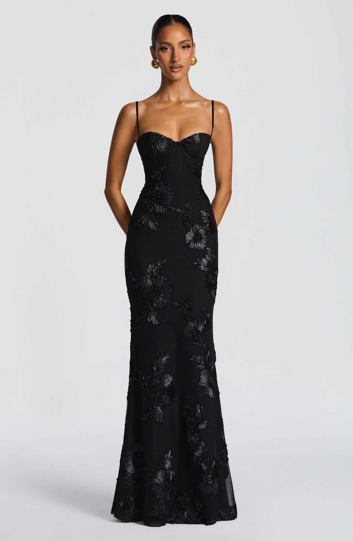 Quincy | Women's Sweetheart Neck Floral Embroidered Maxi Autumn Occasion Dress