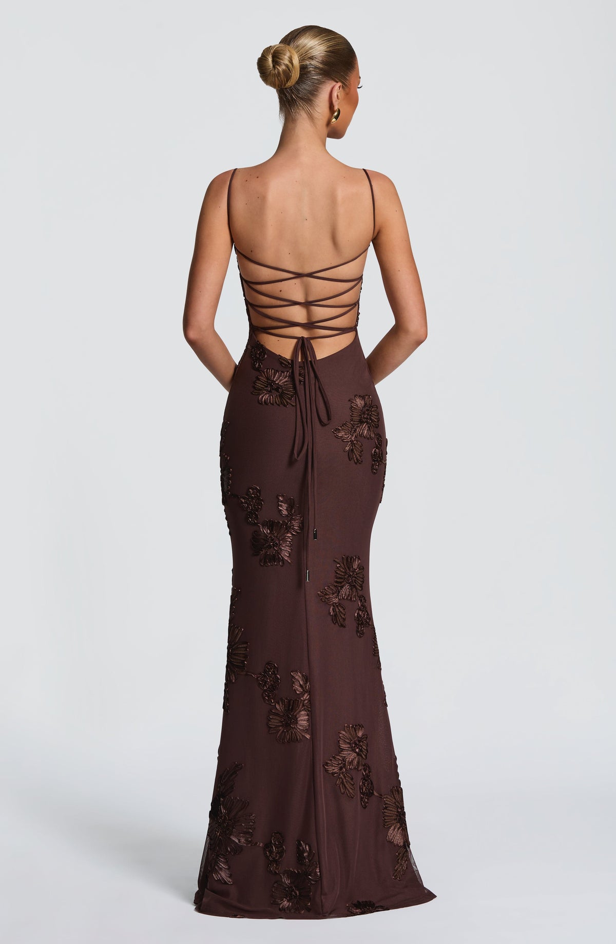 Quincy | Women's Sweetheart Neck Floral Embroidered Maxi Autumn Occasion Dress