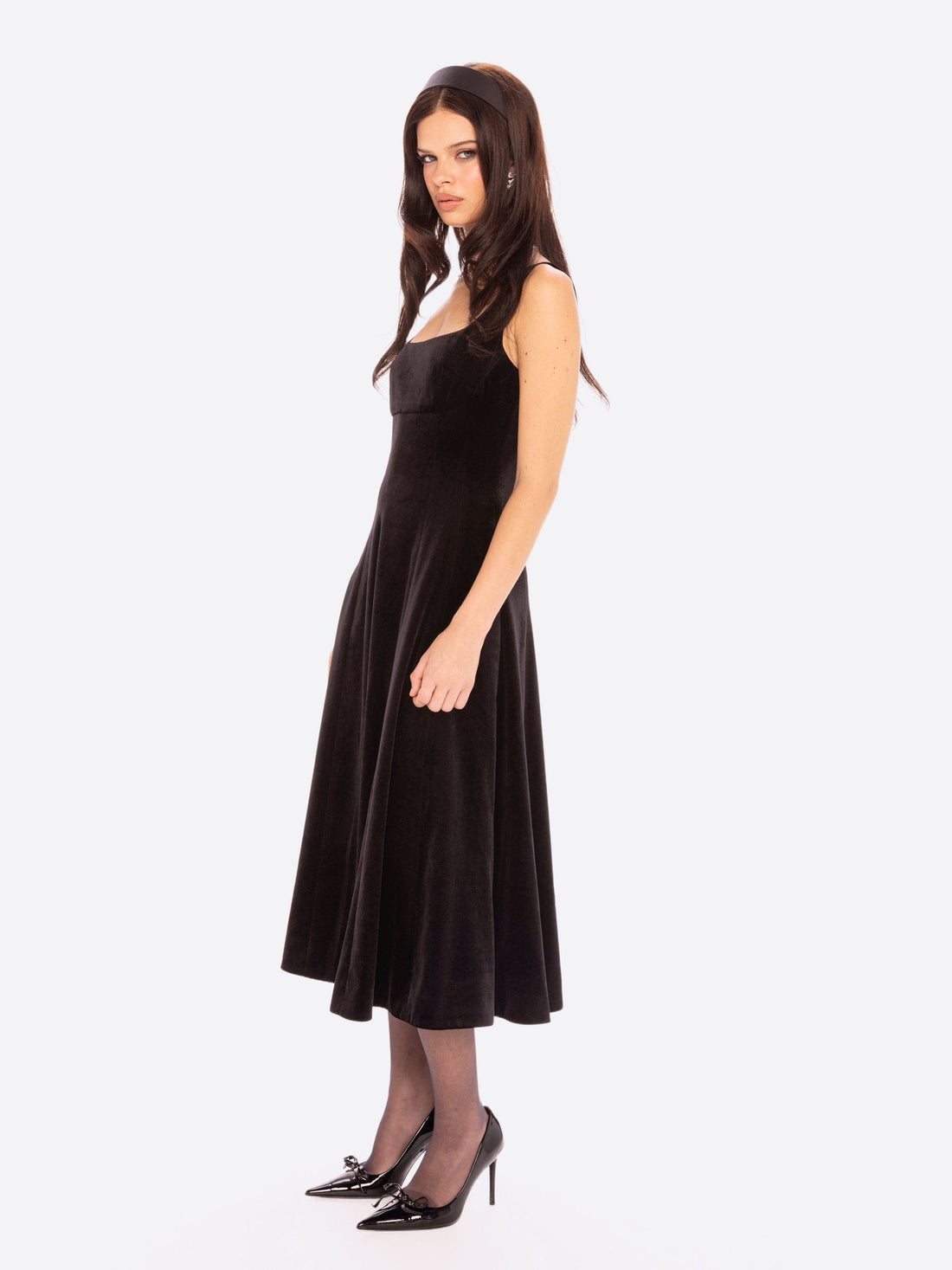 Eleanora Velvet Dress (Black)