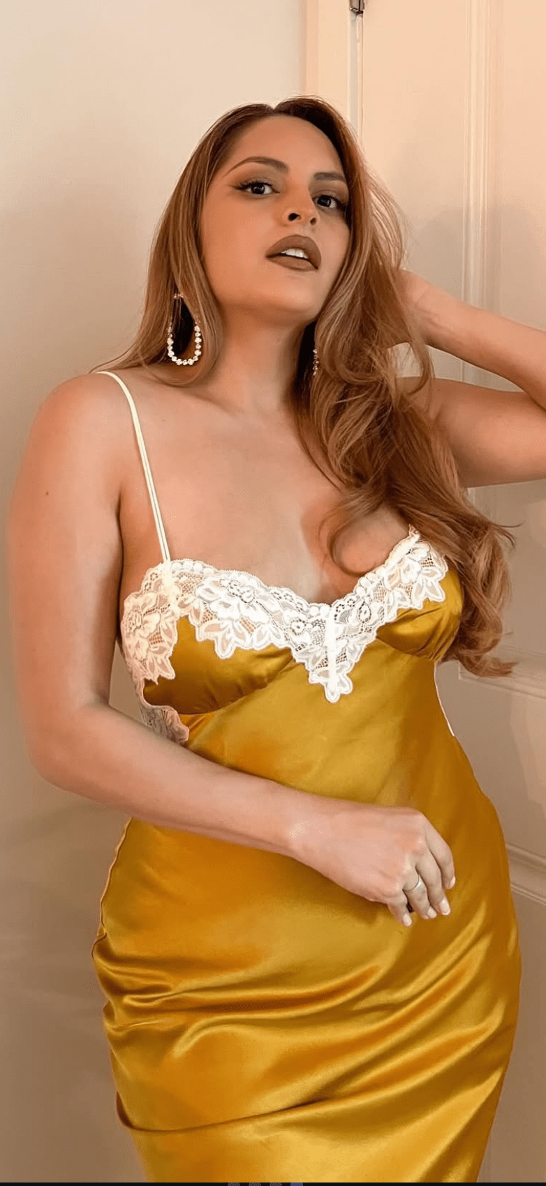 Celine in Gold