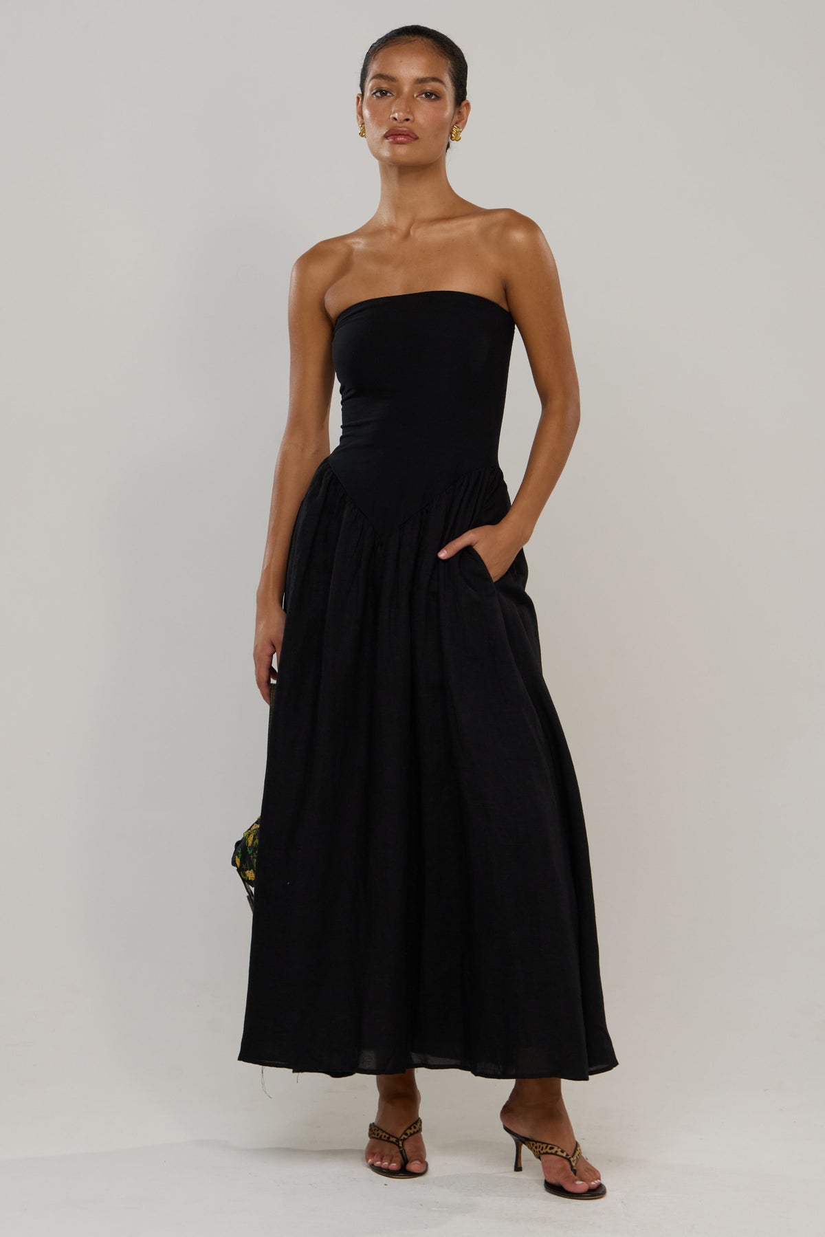 Mackenzie in Black Linen