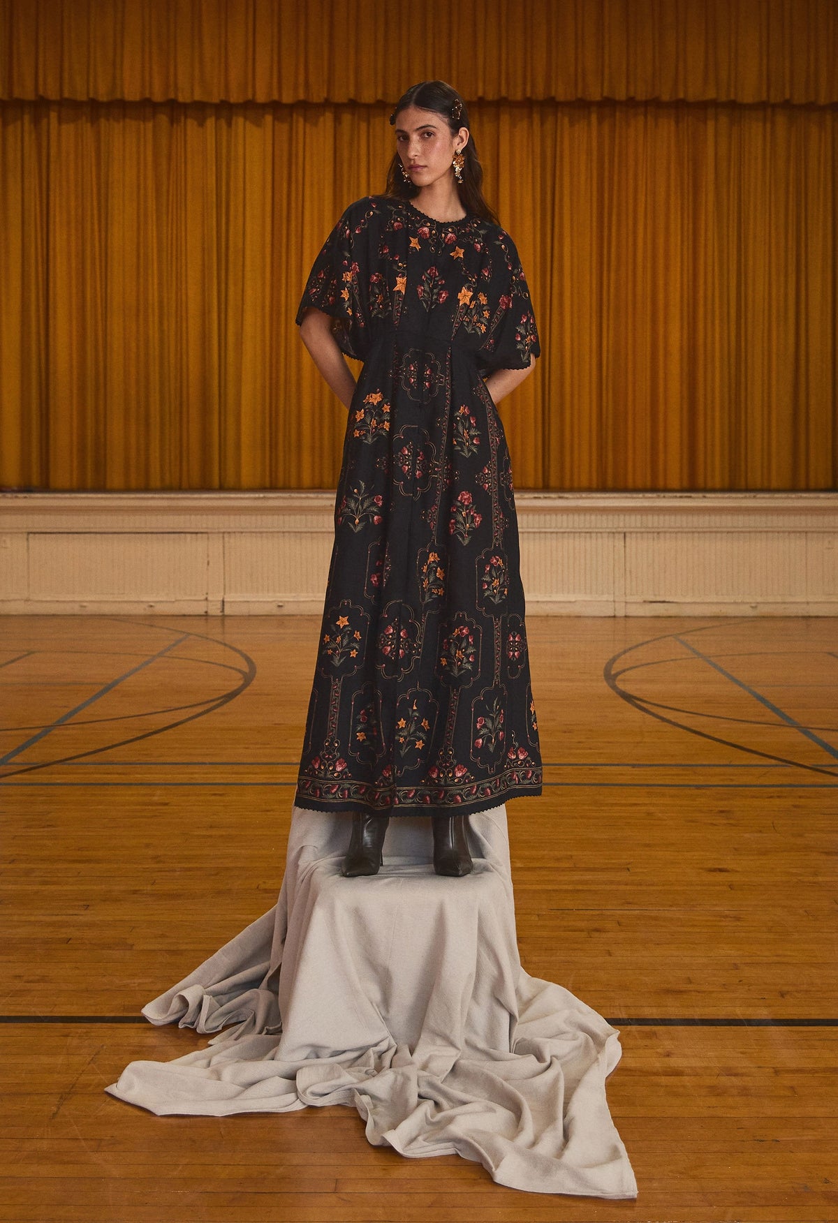 Gesto Andes Kaftan